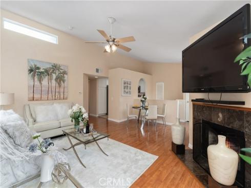 21175  Gladiolos  , Lake Forest, CA