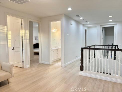 22  Lark  , Lake Forest, CA