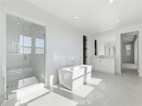 101  Red Oak  , Lake Forest, CA