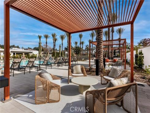 101  Red Oak  , Lake Forest, CA