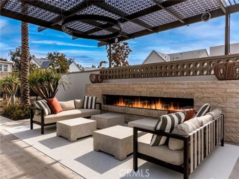 101  Red Oak  , Lake Forest, CA