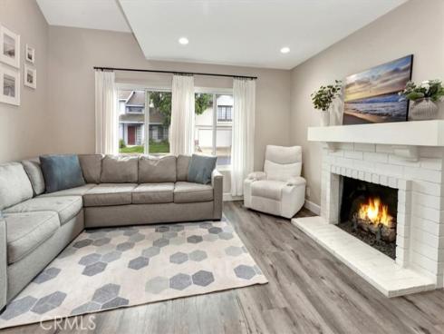 21401  Kirkwall  , Lake Forest, CA