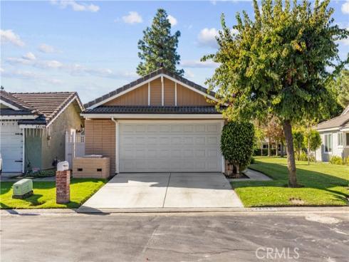 24142 Minnetonka Lane, Lake Forest, CA