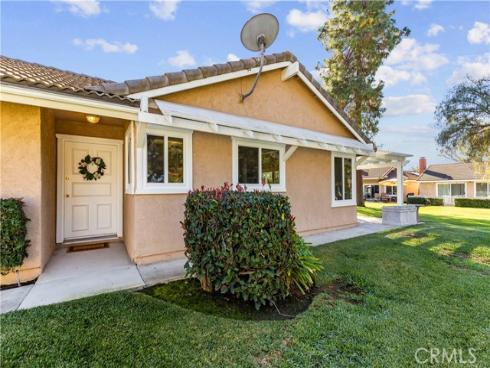 24142 Minnetonka Lane, Lake Forest, CA