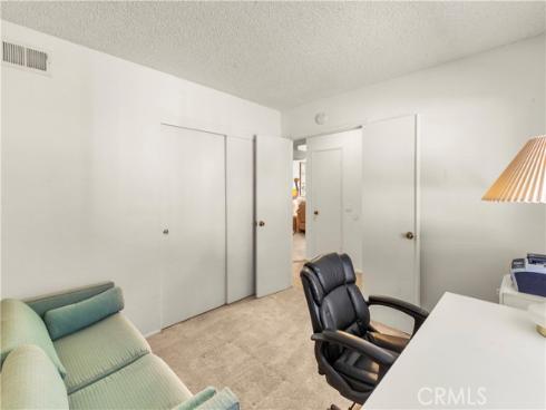 24142 Minnetonka Lane, Lake Forest, CA