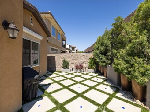 3017  Viejo Ridge North   Drive, Lake Forest, CA
