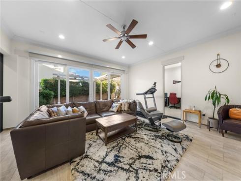 19 Hollyhock , Lake Forest, CA