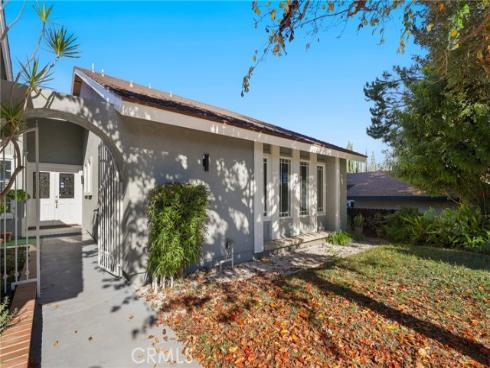 21841 Zuni , Lake Forest, CA