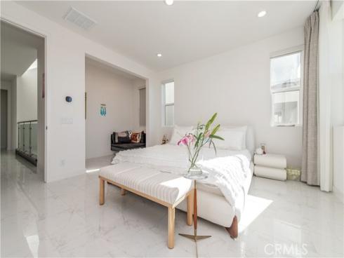 131  Reyes Alley  , Lake Forest, CA