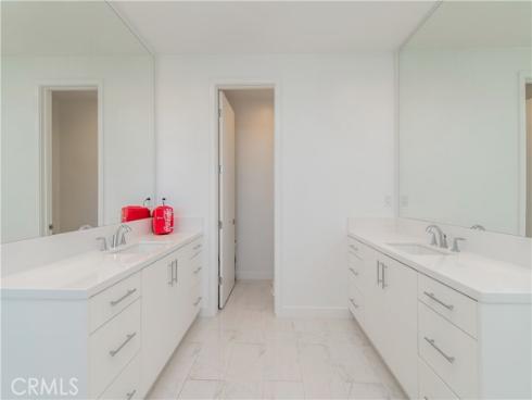 131  Reyes Alley  , Lake Forest, CA