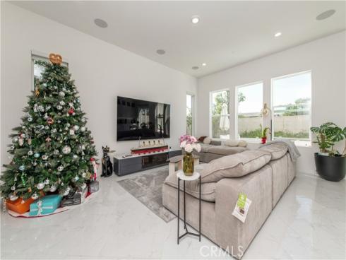 131  Reyes Alley  , Lake Forest, CA