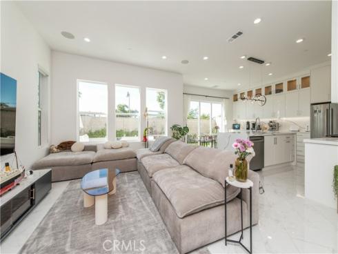 131  Reyes Alley  , Lake Forest, CA