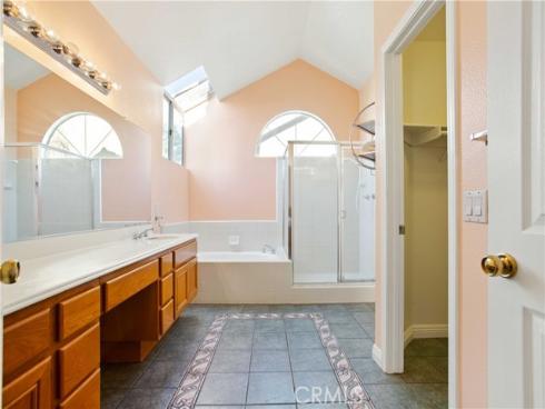 51  Toulon  , Lake Forest, CA