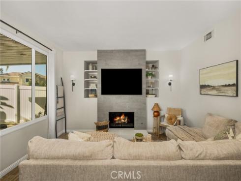 4 Marseille Way , Lake Forest, CA