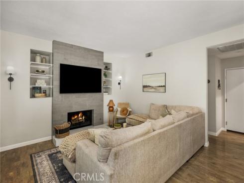 4 Marseille Way , Lake Forest, CA