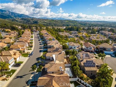 4 Marseille Way , Lake Forest, CA