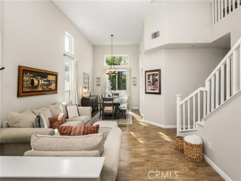 4 Marseille Way , Lake Forest, CA