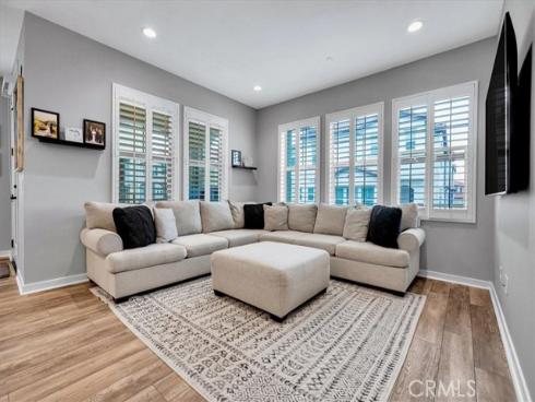 901  Sunset Rdg  , Lake Forest, CA