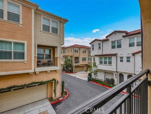 901  Sunset Rdg  , Lake Forest, CA