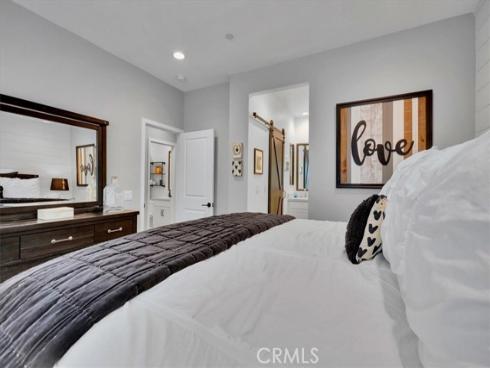 901  Sunset Rdg  , Lake Forest, CA