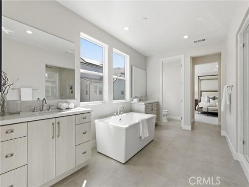 130  Paddlewheel  , Lake Forest, CA