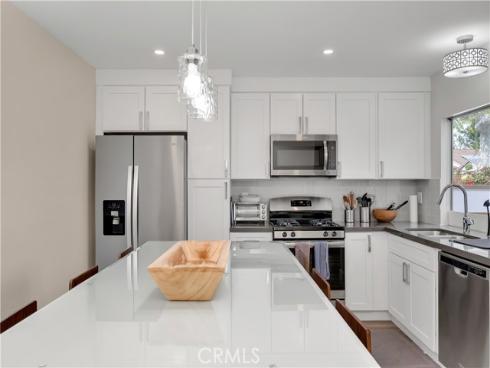 23101  Cherry  20  Avenue, Lake Forest, CA