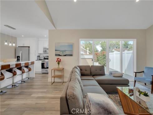 23101  Cherry  20  Avenue, Lake Forest, CA