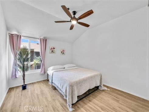 23276  Orange  8  Avenue, Lake Forest, CA