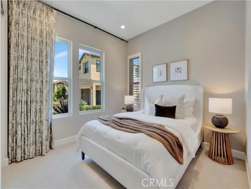 17  Ponte  , Lake Forest, CA