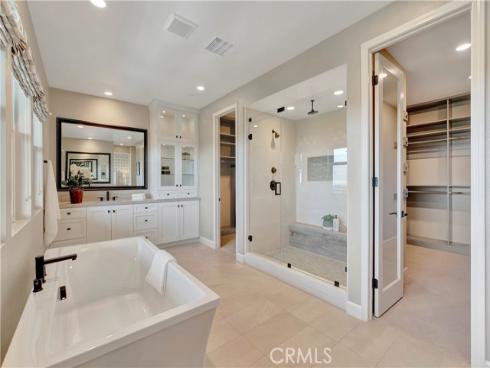 17  Ponte  , Lake Forest, CA