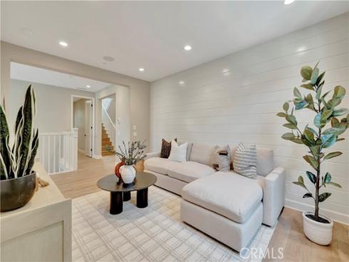 17  Ponte  , Lake Forest, CA