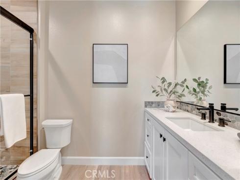 17  Ponte  , Lake Forest, CA