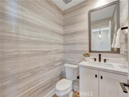 17  Ponte  , Lake Forest, CA