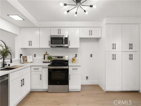 25885  Trabuco  91  Road, Lake Forest, CA