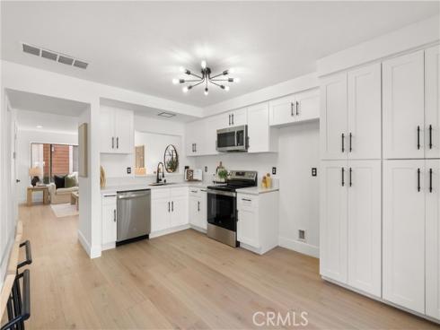 25885  Trabuco  91  Road, Lake Forest, CA