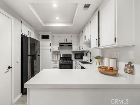 21174  Gladiolos  , Lake Forest, CA