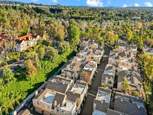 21174  Gladiolos  , Lake Forest, CA