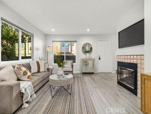 21174  Gladiolos  , Lake Forest, CA