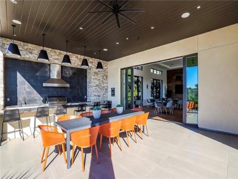 335  Adela  , Lake Forest, CA