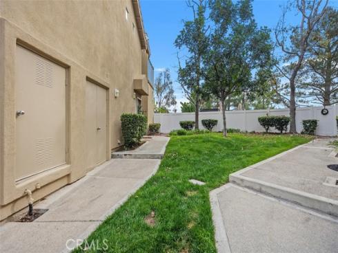 28464  Klondike  , Lake Forest, CA