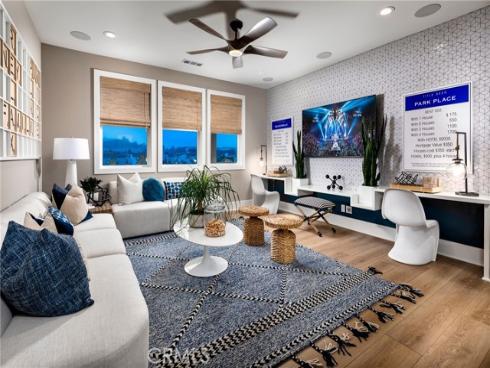 120  Chapman  , Lake Forest, CA