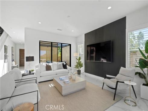 37 Caspian , Lake Forest, CA