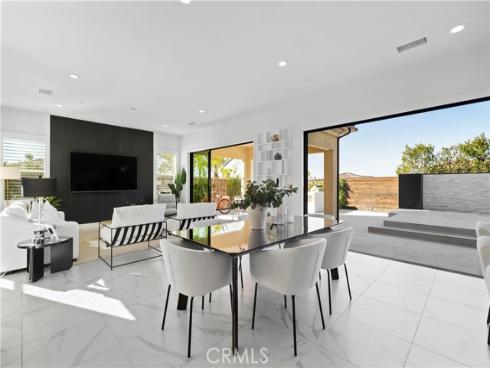 37 Caspian , Lake Forest, CA