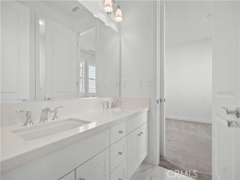 37 Caspian , Lake Forest, CA