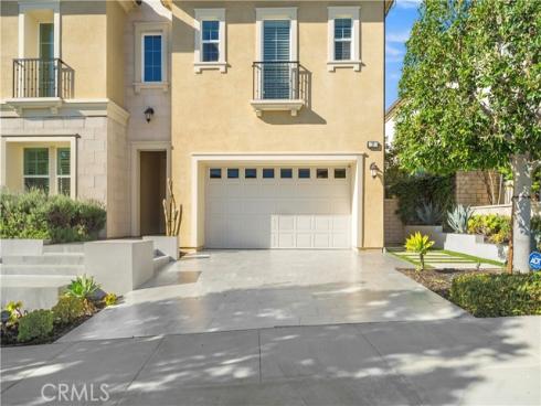 37 Caspian , Lake Forest, CA