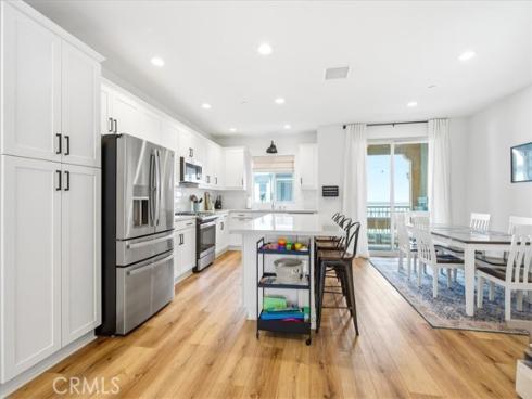 608  Shadowbrook  , Lake Forest, CA