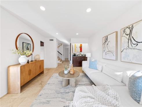 24302  Ontario  76  Lane, Lake Forest, CA