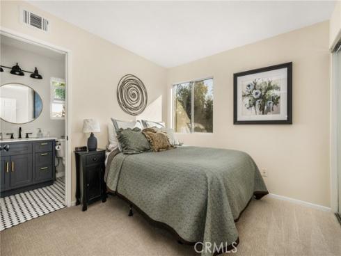 39  Touraine Place  , Lake Forest, CA