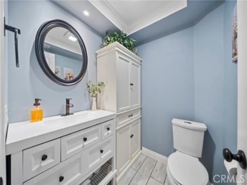 22105  Summit Hill  29 , Lake Forest, CA