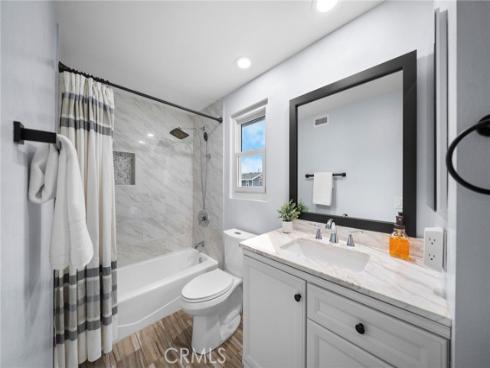 22105  Summit Hill  29 , Lake Forest, CA